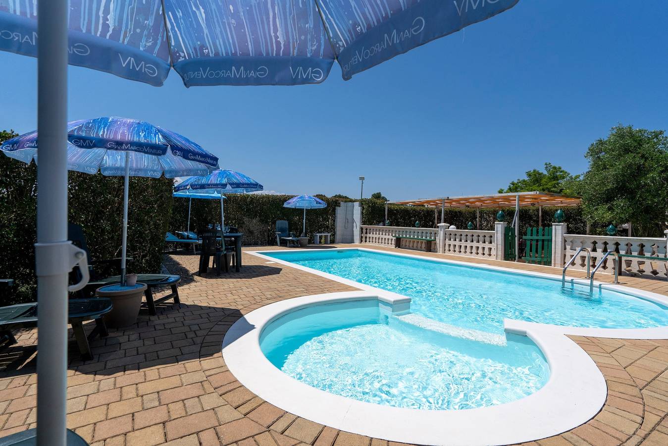 Casa vacanze Le Lamie di Comasia 2 con piscina condivisa, giardino condiviso e Wi-Fi in Martina Franca, Provincia di Taranto
