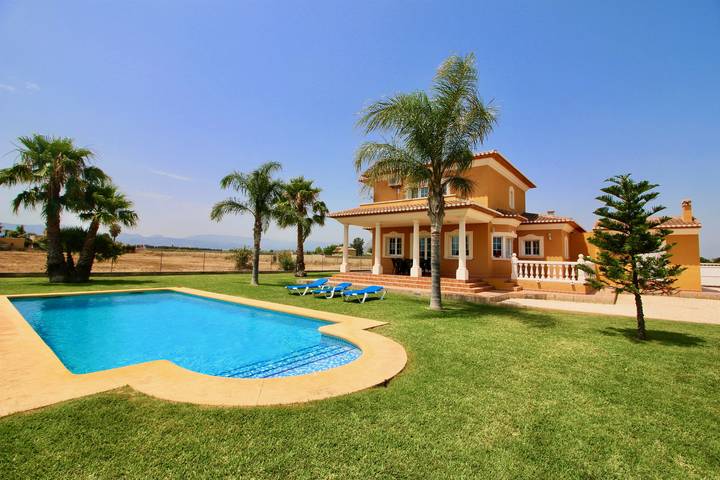 Casa rural para 7 personas, con terraza y jardín en Dénia - 2