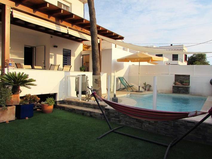 Casa rural para 11 personas, con piscina además de jardín y vistas en Vera