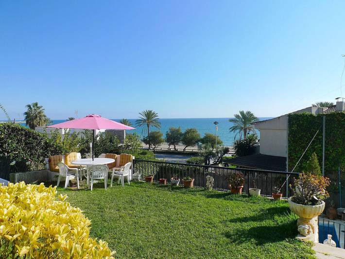 Chalet para 12 personas, con jardín y terraza en Bajo Penedés - 4