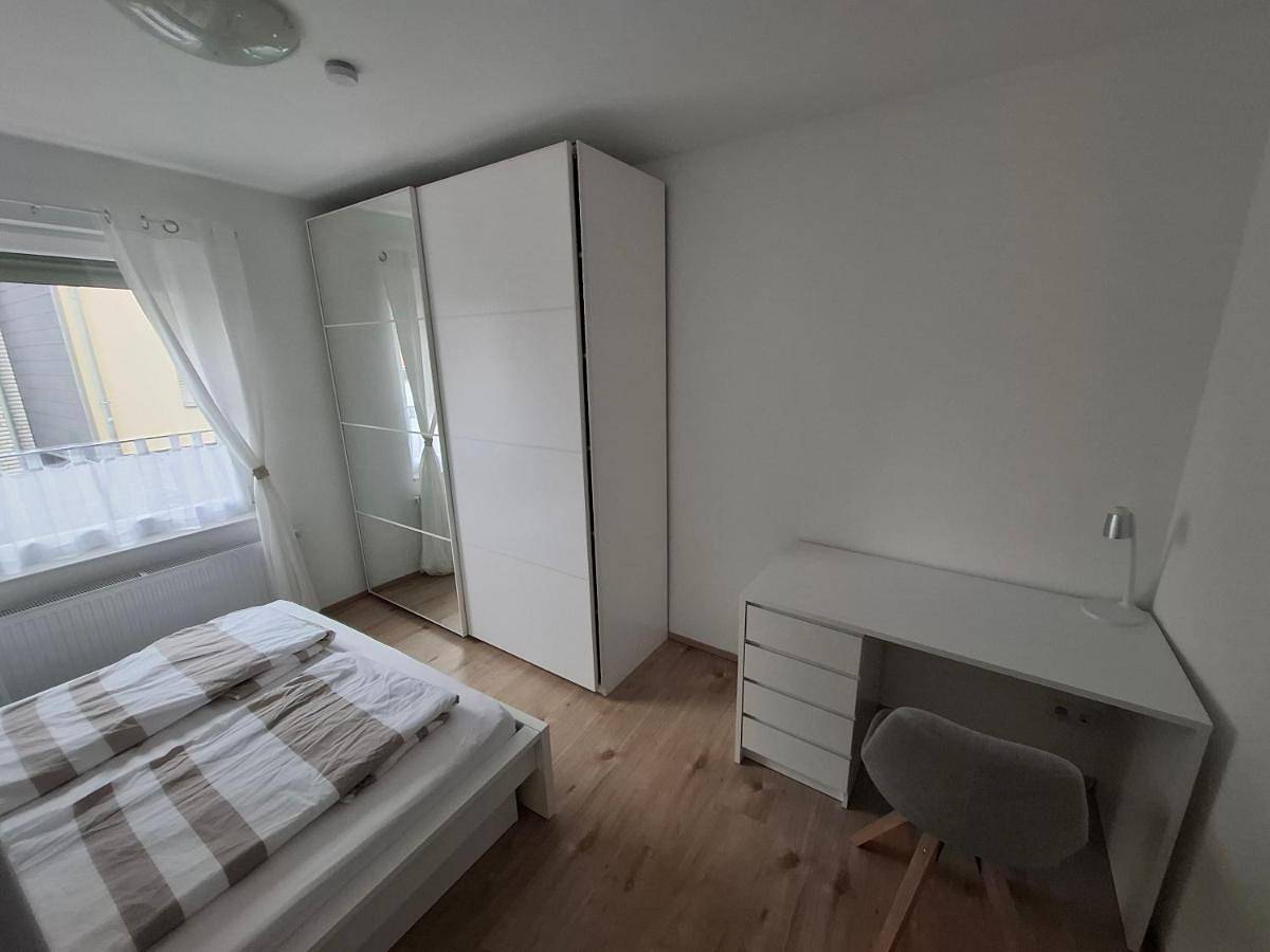 Geheel appartement, One-Bedroom Apartment in Phantasialand, Brühl