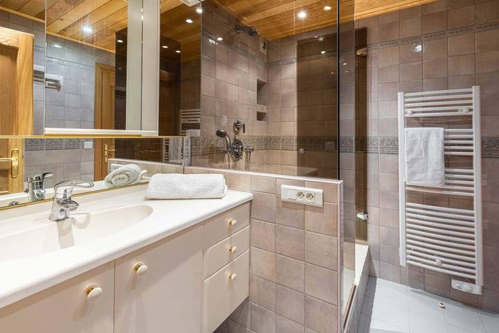 Gîte pour 5 personnes, avec jardin et vue à Le Monêtier-les-Bains - 3