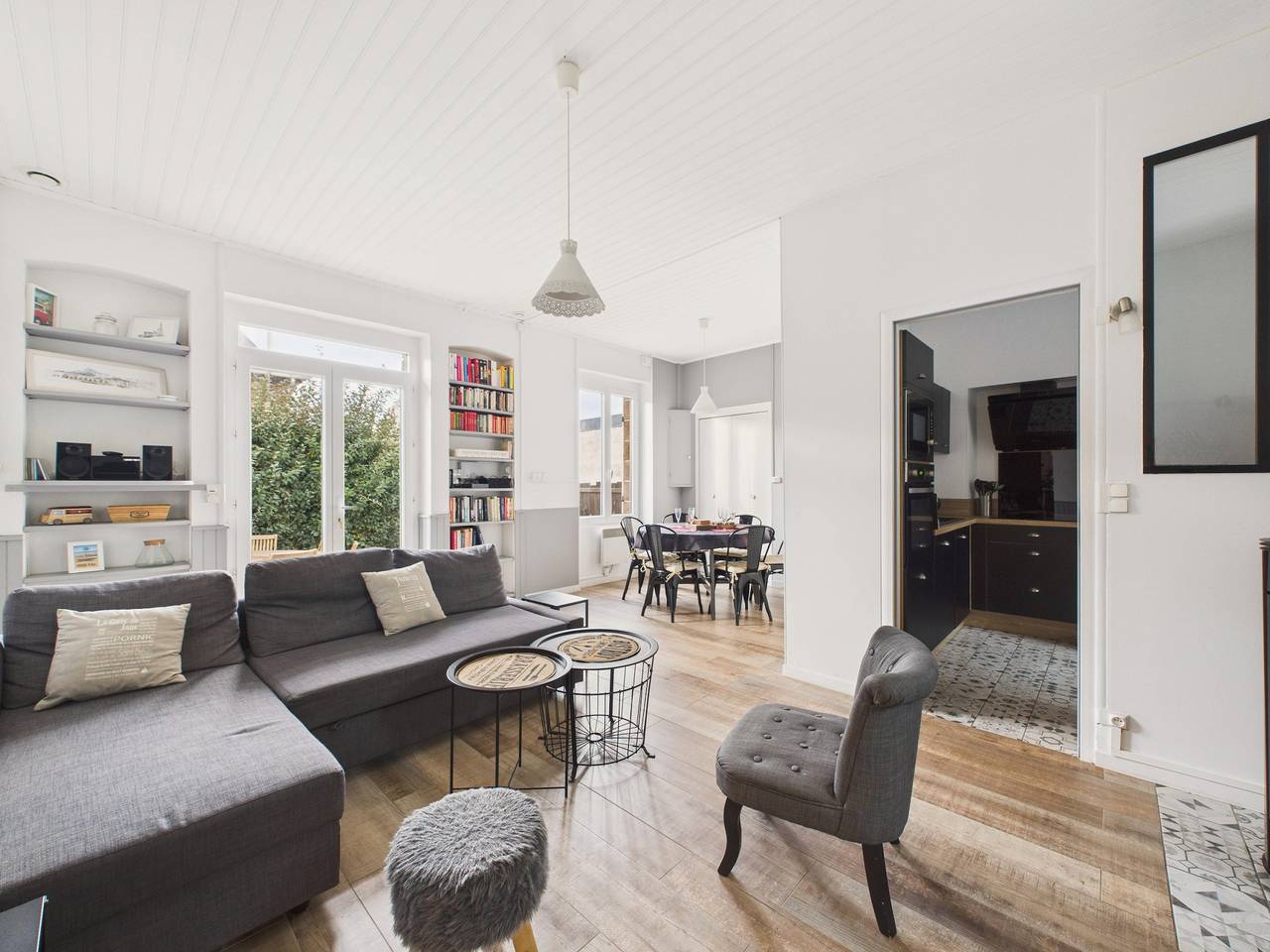 Maison à 50m de la mer, 8 adultes 3 enfants in Saint-Michel-Chef-Chef, Côte de Jade