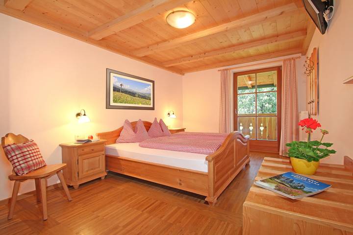 Ganze Wohnung, Ferienwohnung 'Niglutsch - Schlern' mit Bergblick, Balkon und Wlan in Tiosels, Kastelruth