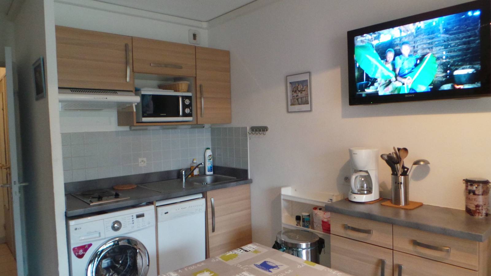 Ganze Wohnung, Ferienwohnung "La Nicrom" mit Meerblick, Gemeinschaftspool und Wlan in La Côte Vermeille, Cerbère