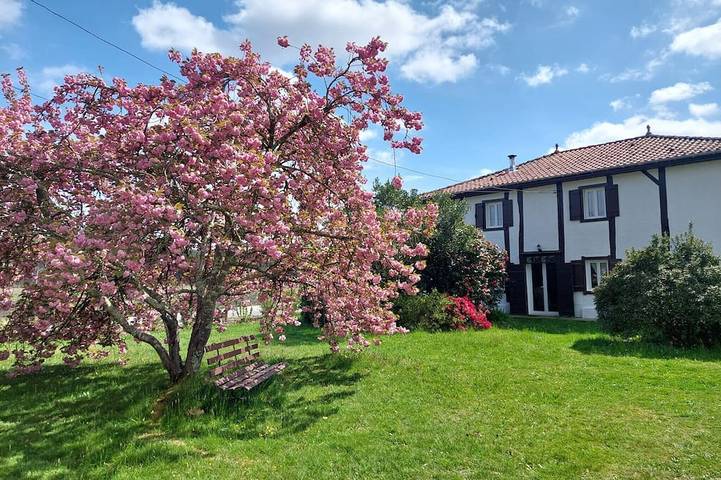 Casa de vacaciones para 8 personas, con terraza y jardín, Se admiten mascotas - 1
