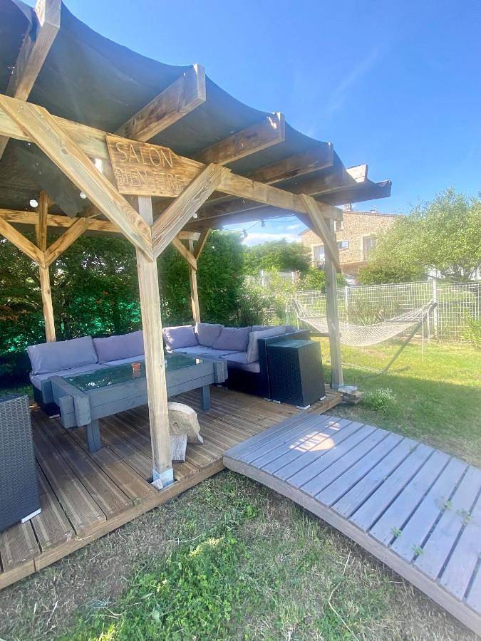 Appartement entier, Two-Bedroom Apartment in Alba-la-Romaine, Privas (arrondissement)