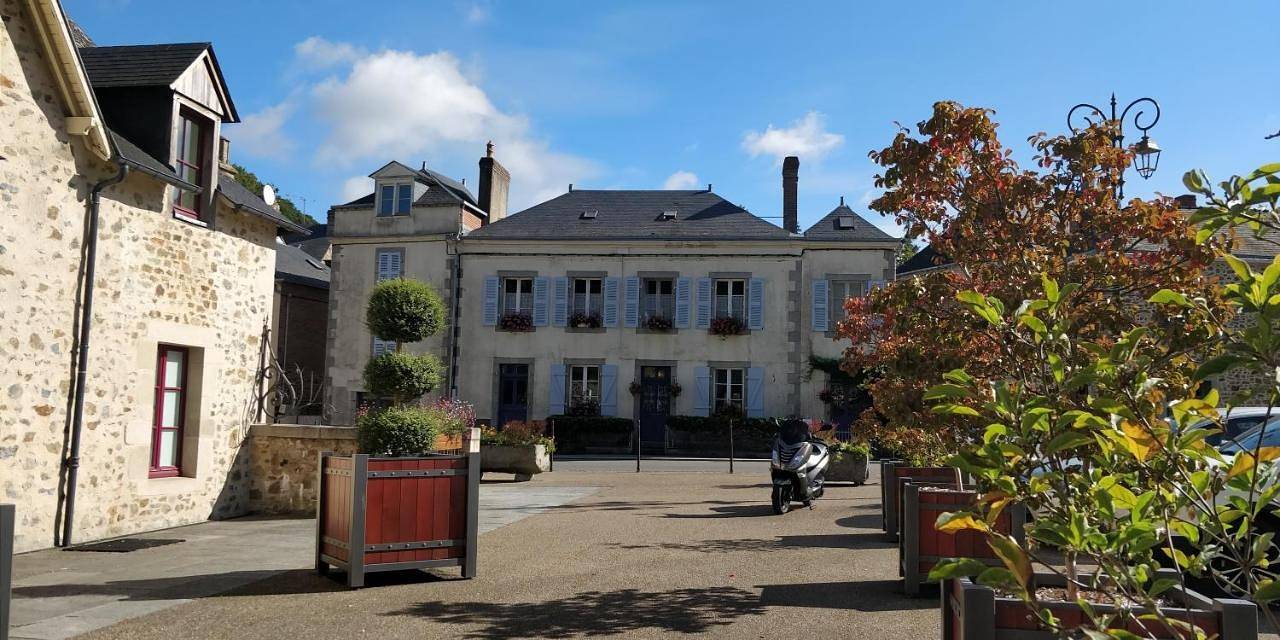 Large Double Room in Chailland, Mayenne