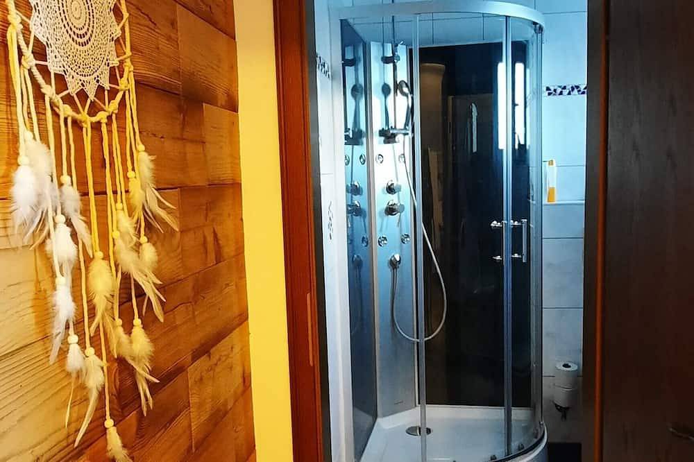 Sunny apartment near Salzburg in Piding, Berchtesgadener Alpen