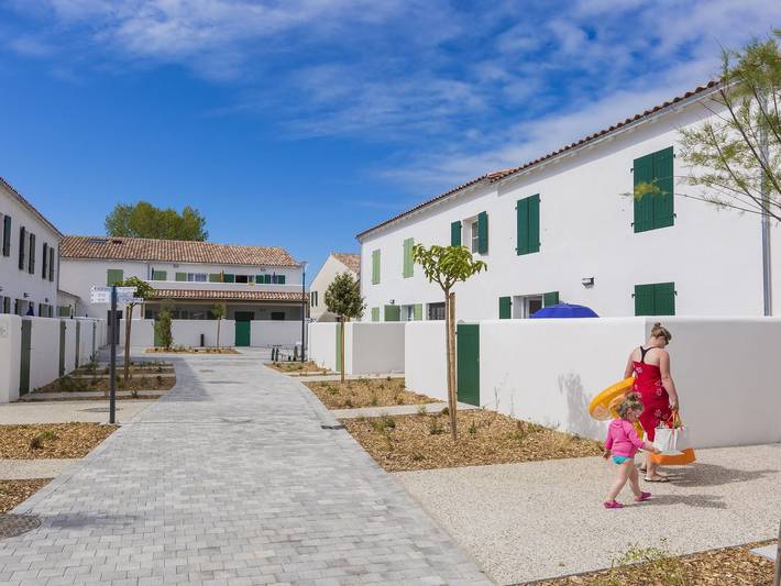 Gîte pour 4 personnes, avec sauna et piscine à Rivedoux-Plage - 2