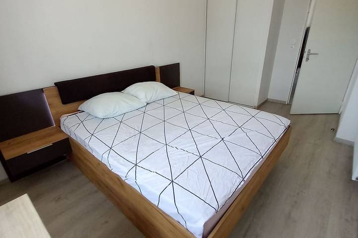 Gîte pour 6 personnes à Pierre-Bénite - 2