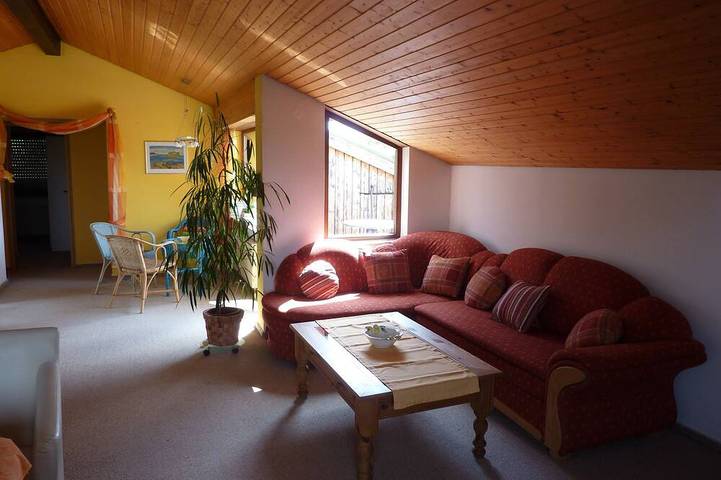 Ferienwohnung für 4 Personen, mit Balkon und Garten in Bad Überkingen