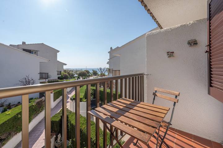 Apartamento de vacaciones para 4 personas, con balcón y jardín - 1