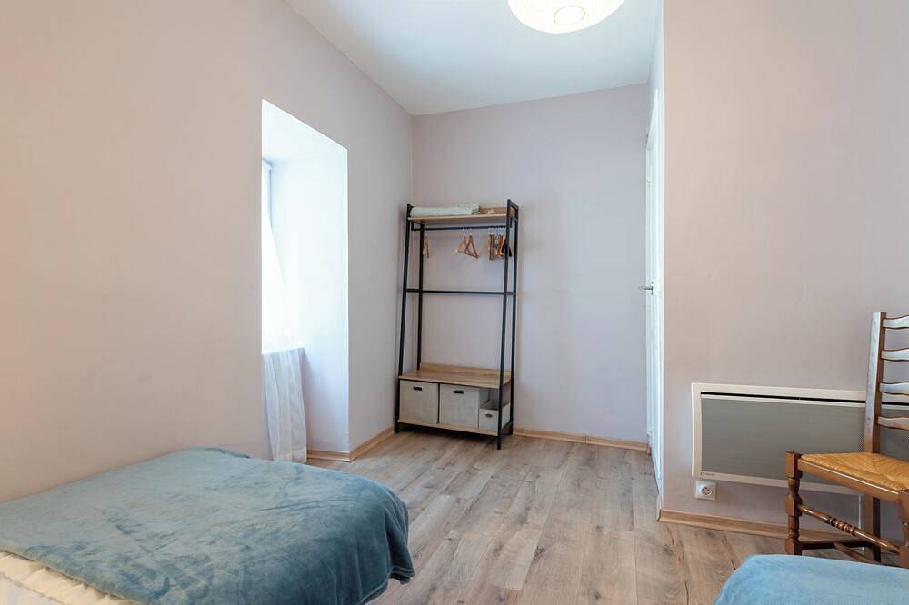 Large family home in the heart of the village with mountain views in Laruns, Béarn