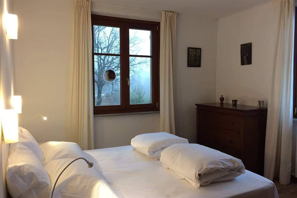 Wunderschönes Landhaus mit privatem Pool. Sehr großer Garten in Tresana, Val di Magra