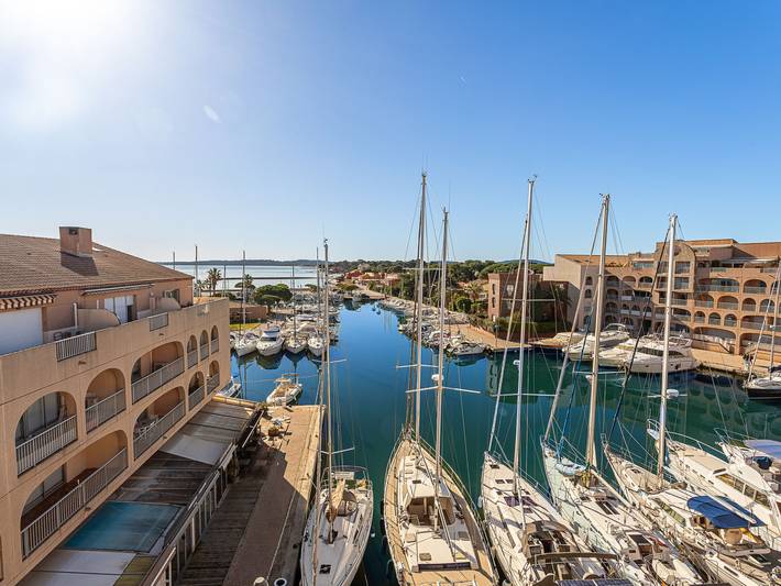 Gîte pour 4 personnes, avec terrasse à Hyeres - 2