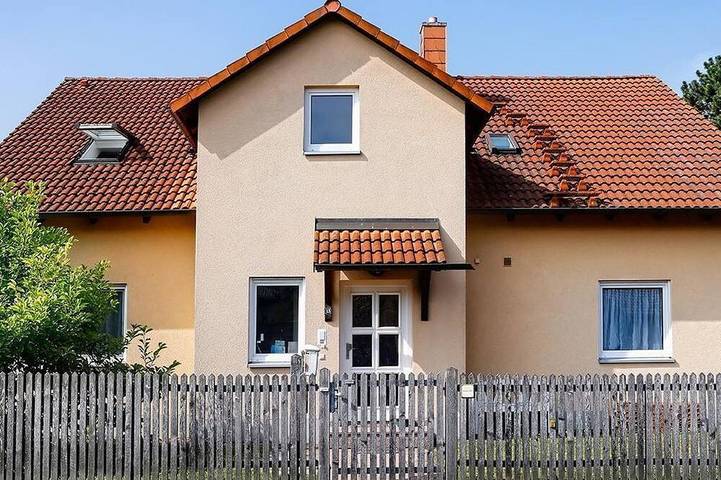 Entire apartment, Ferienwohnung 2 mit 1 Schlafraum - Private Ferienwohnungen in Fürth bei Nürnberg in Fürth, Franconia