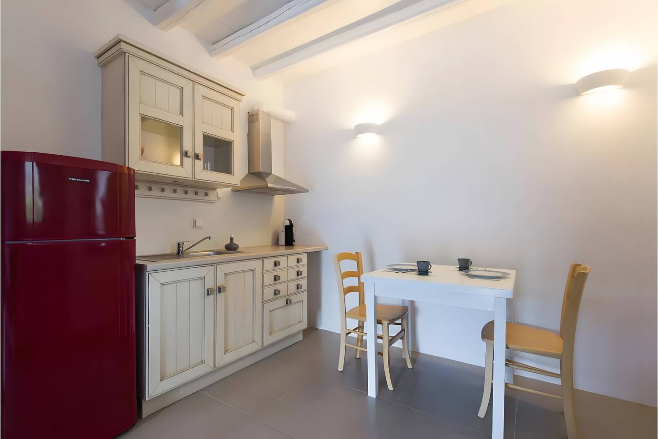 Apartamento 'Echinousa Kimolos katoikia no2' con vistas a la montaña, Wi-Fi y aire acondicionado in Milo
