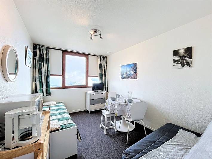 Chalet pour 3 personnes, avec piscine dans Le Corbier