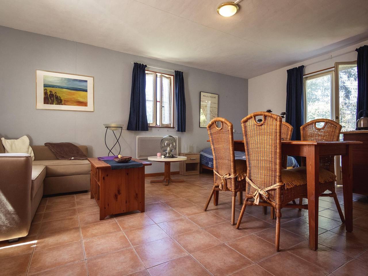 Appealing apartment in Vezac with swimming pool in Vézac, Périgord Noir