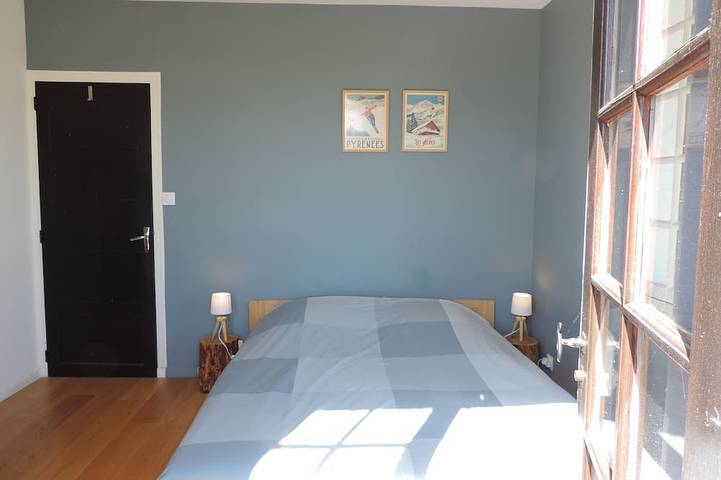Location de vacances pour 8 personnes, avec balcon et jardin à Lindry - 2
