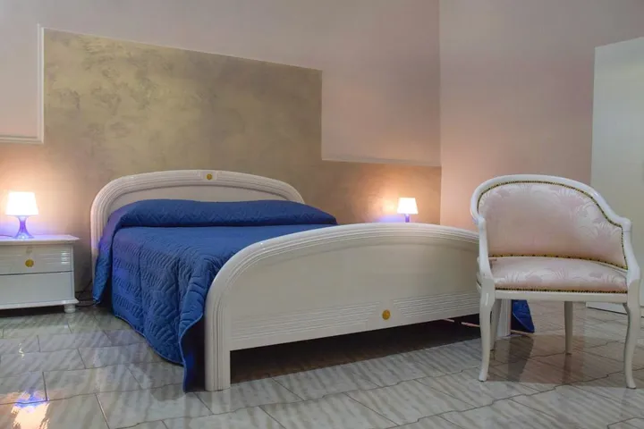 Bed and breakfast per 3 persone, con piscina e panorama nonché giardino, con animali domestici - 1