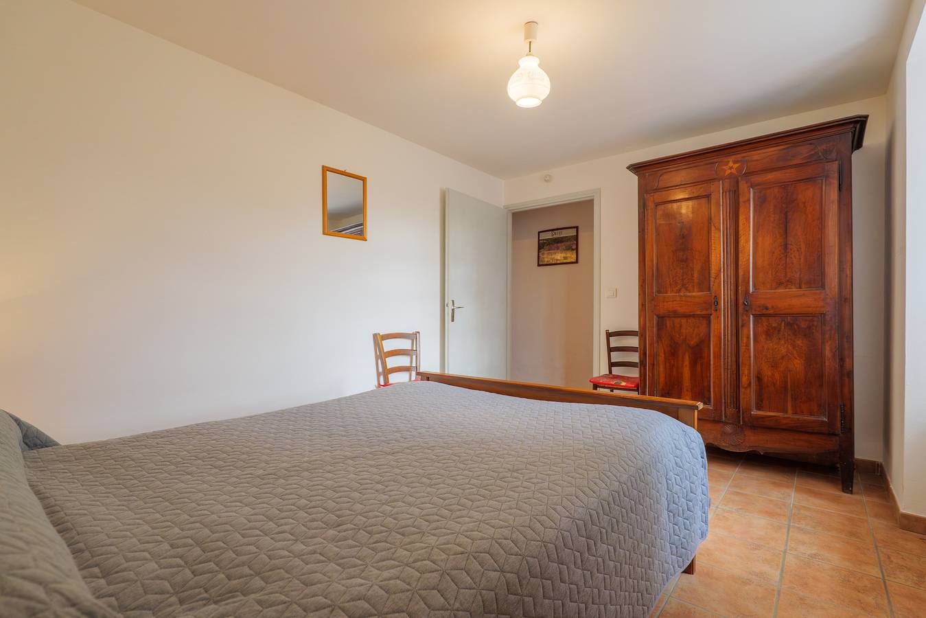 Bed and Breakfast 'Annaïs' mit Gemeinschaftspool, Gemeinschaftsgarten und Wlan in La Garde-Adhémar, Nyons und Umgebung