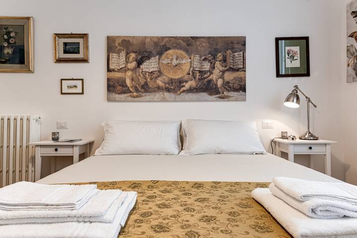 Entire apartment, Apartment 'Dream House Scialoia' with Balcony, Wi-Fi and Air Conditioning in Florence, Florence Province