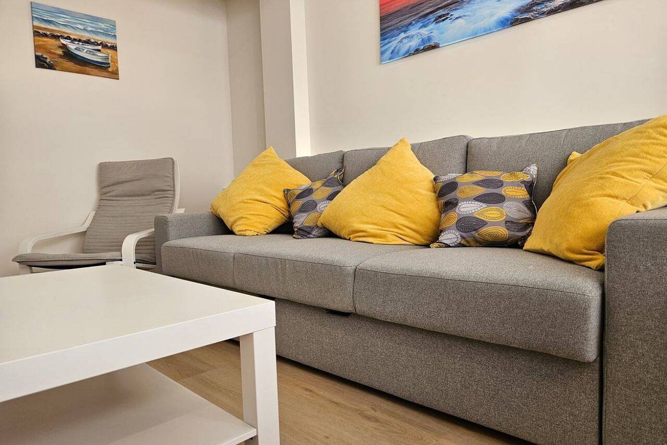 Appartement entier, Cozy Apartment with Full Kitchen & Wi-Fi in Camargo, Côte Cantabrienne