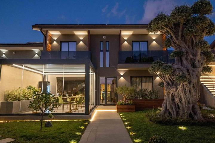 B&b per 11 persone, con piscina e sauna nonché giardino a Mascalucia