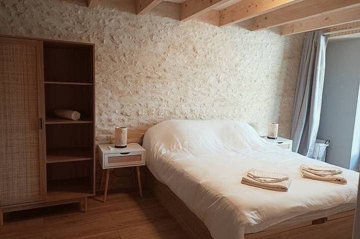 Location de vacances pour 14 personnes, avec jardin à Prissé-la-Charrière - 3