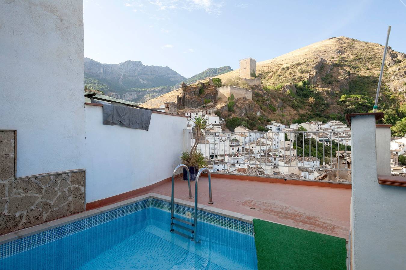 Casa rural 'La Casa De La Pintora' con vistas a la montaña, piscina privada y Wi-Fi in Cazorla, Parque natural de las Sierras de Cazorla y Segura