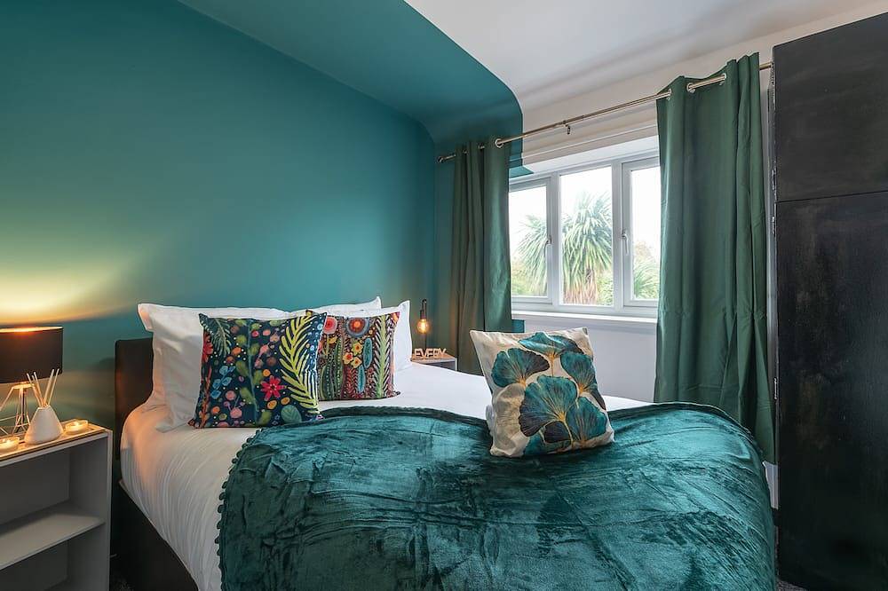 J's Fresh Newly Refurb 2 Bedroom Garden Parking in Kingston upon Hull, Yorkshire y Humber
