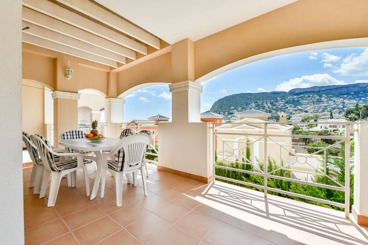 Bungalow voor 6 personen, met Terras en Kinderzwembad in Calpe