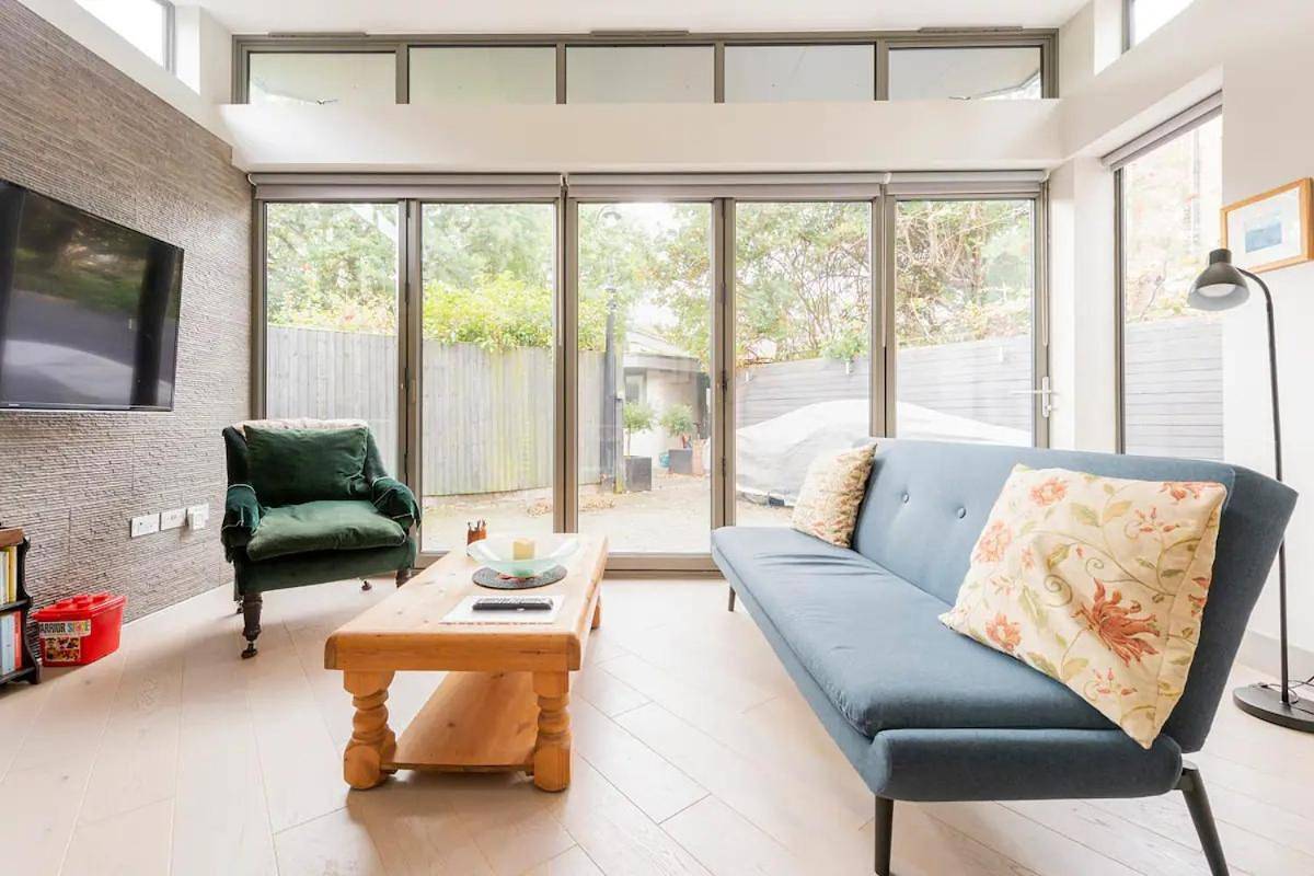 One-Bedroom Villa in Haringey, London