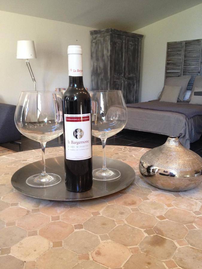 Suite des lavandes dans le Mas Au coeur de La provence & Spa in Saint-Cannat, Région d'Aix-en-Provence