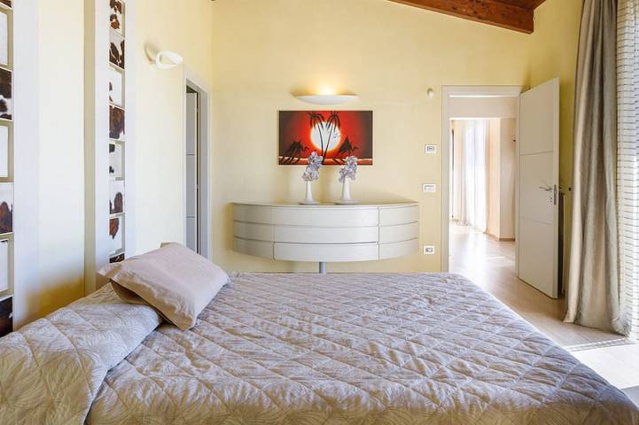 Ferienhaus für 8 Personen, mit Balkon und Garten sowie Whirlpool in Rimini - 4