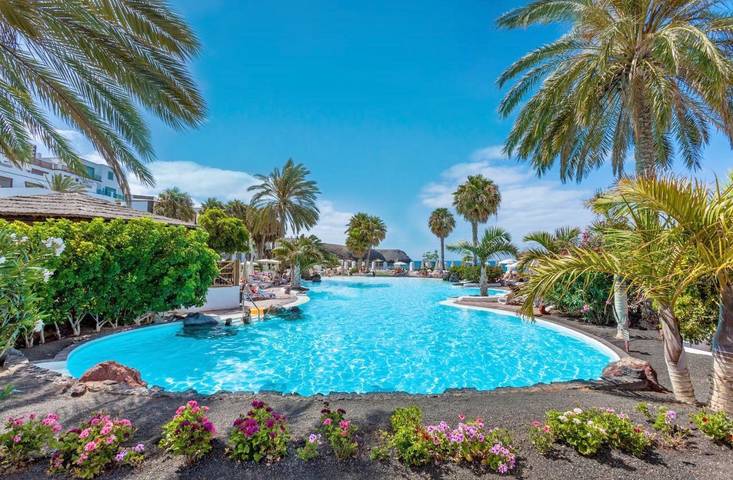 Vakantiepark voor 10 personen, with Whirlpool and Terras as well as Sauna op Lanzarote