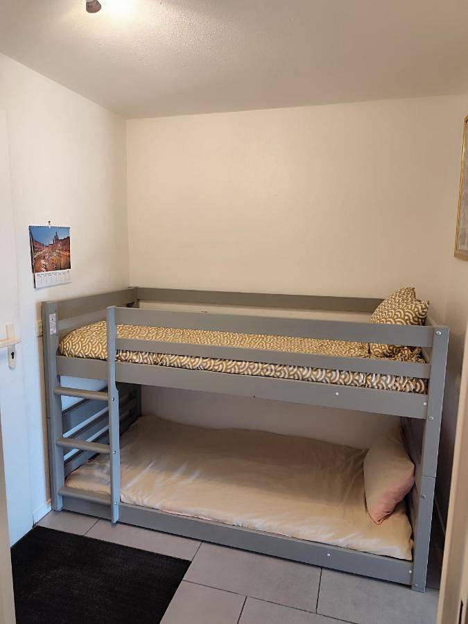 Gîte pour 4 personnes, avec piscine ainsi que jardin et vue, animaux acceptés dans Plage La Milady - 3