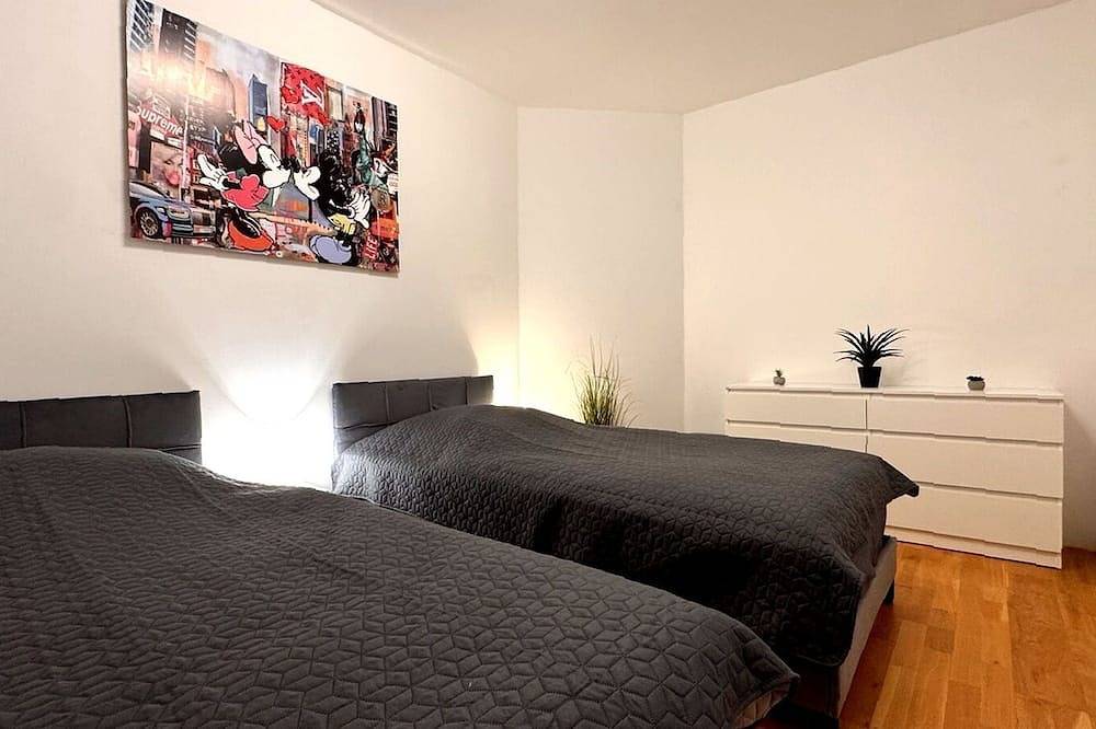Ganze Wohnung, Wohnen am Fluss im City Apartment Linz Donaublick - Cafe & Wlan, Self-checkin in Linz, Linz-Wels
