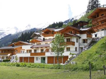 Chalet for 8 personer, med terrasse i Saalbach-Hinterglemm