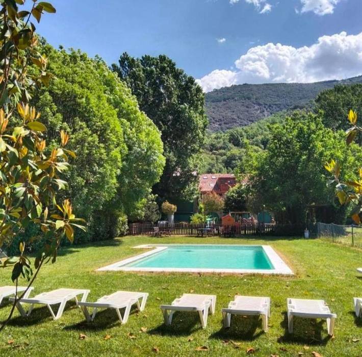 Auberge pour 4 personnes, avec Jardin ainsi que Piscine et Vue à Sort