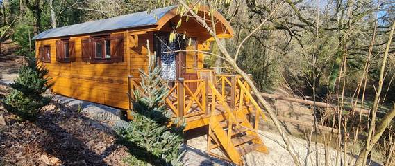 Gîte pour 4 personnes, avec jardin et piscine à Saint-Avé