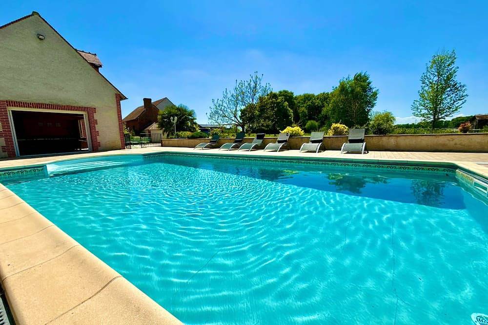 Villa des Rois (45) 45 pers-piscine-1h30 Paris in Les Bordes (Loiret), Loire-Tal