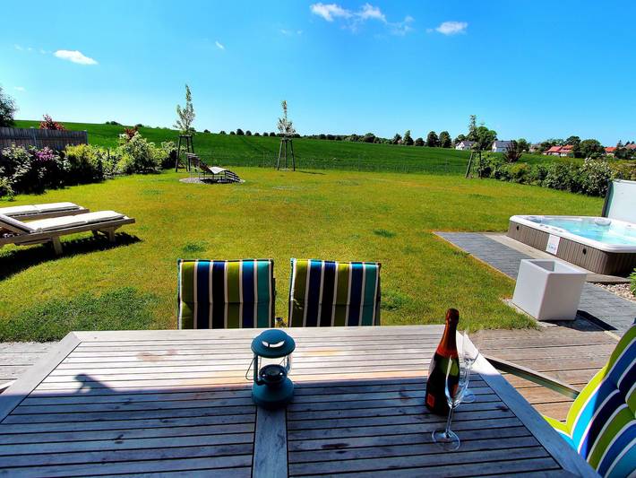 Ferienhaus für 8 Personen, mit Sauna und Garten sowie Terrasse und Ausblick in Göhren-Lebbin - 2