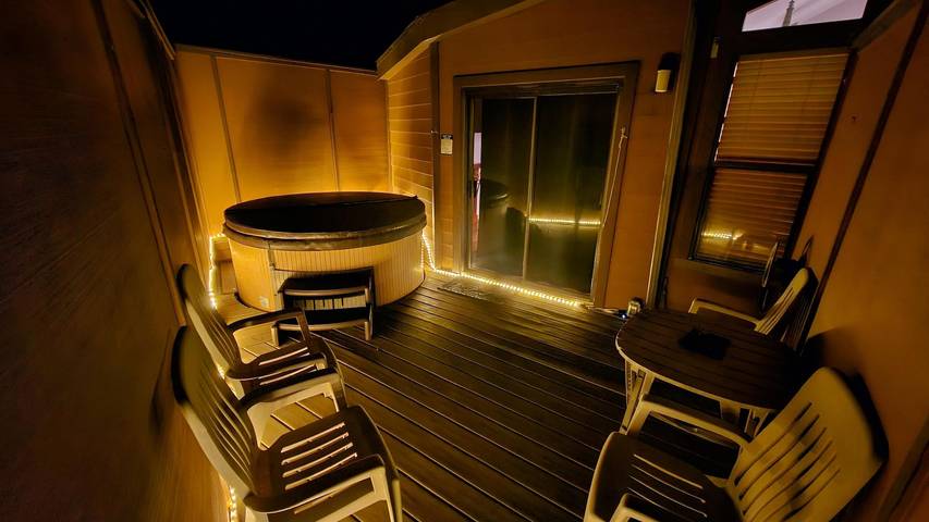 Holiday rental for 4 people, with terrace and garden in California