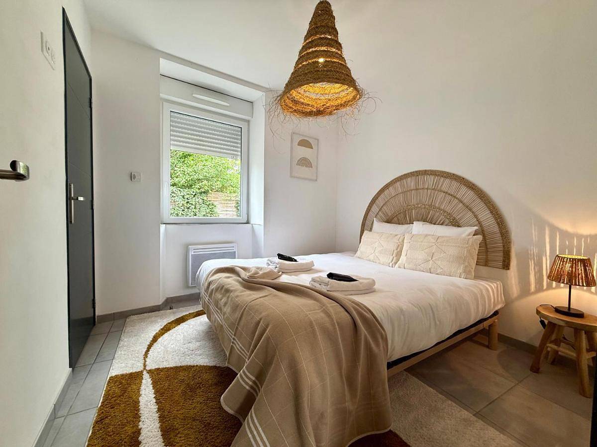 Appartement entier, L'Appart T2 Ibiza Chic & Terrasse - 5 min Circuit in Arnage, Sarthe