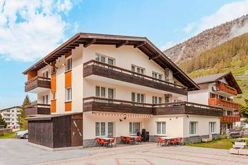 Ferienhaus für 29 Personen, mit Garten und Ausblick in der Schweiz