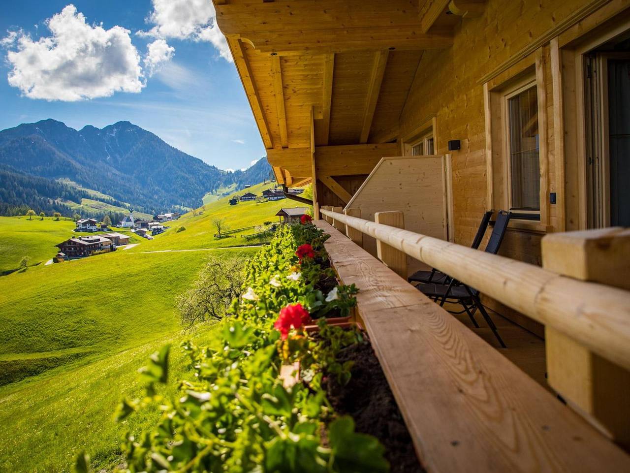 Ganze Ferienwohnung, Sonnenappartements Madlstatthof - Bergromantik -Dachgeschoß Wohnung Kurzurlaub in Thierbach, Wildschönau