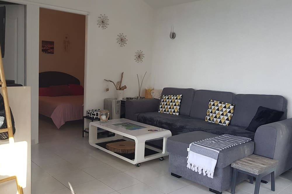 Rent Villa with beautiful land private parking in Coti-Chiavari, Ajaccio region